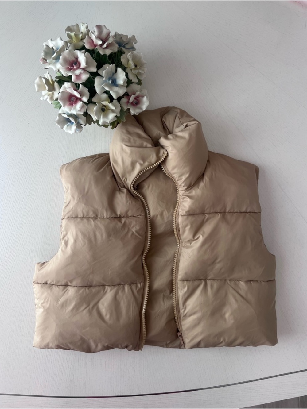 Women's Puffer Vest - Beige